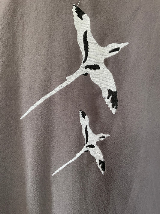 Kane Embroidered Shirt - Koaʻe Kea