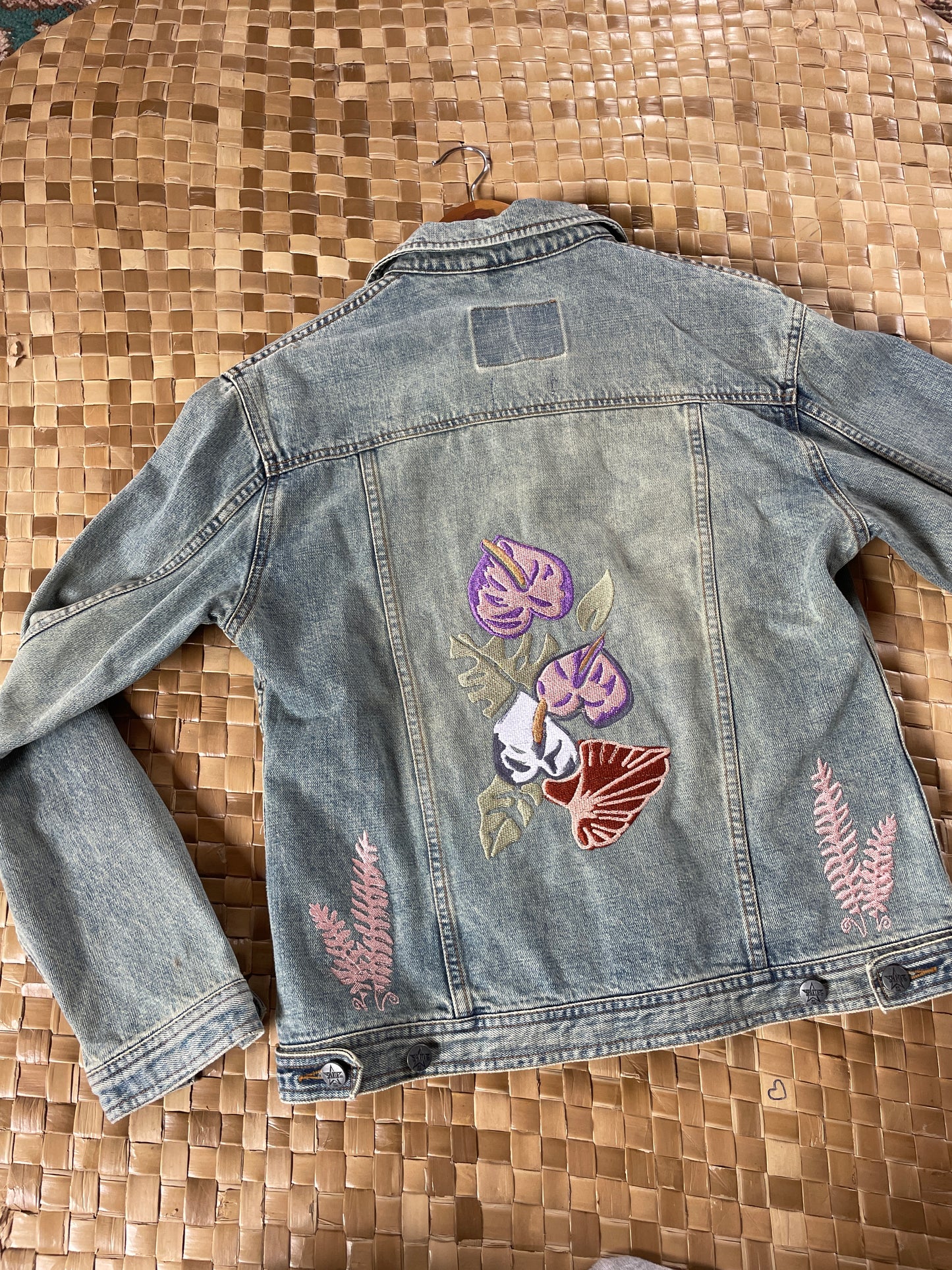 Embroidered Vintage Denim Jacket M - Main Image